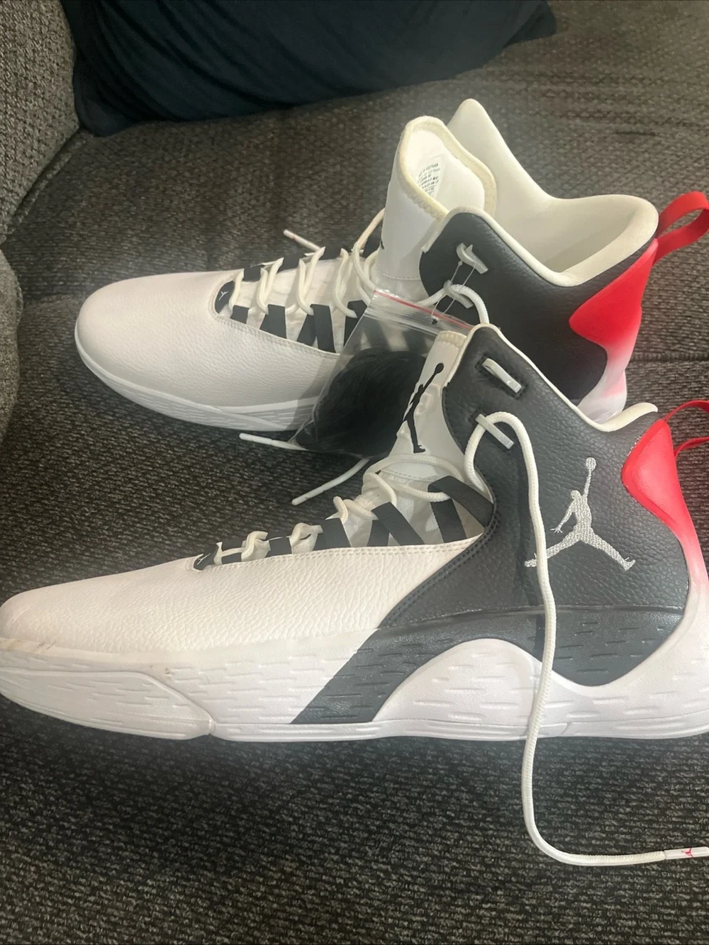Jordan Super.Fly MVP 2018 White/Silver Black Red Sneakers Sz 17 Read